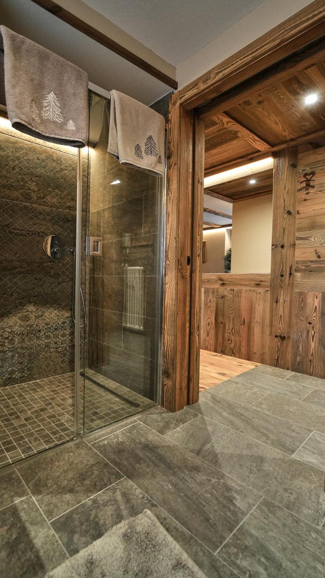 Alpine Suite - Cervinia بيريوِل تْشيرفينيا المظهر الخارجي الصورة