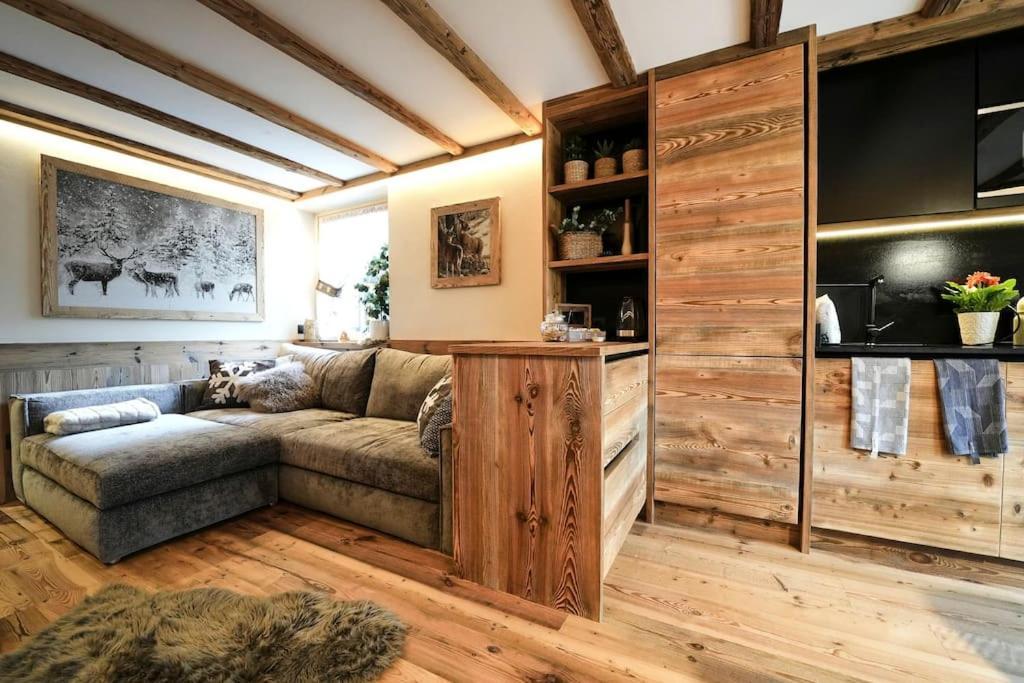 Alpine Suite - Cervinia بيريوِل تْشيرفينيا المظهر الخارجي الصورة